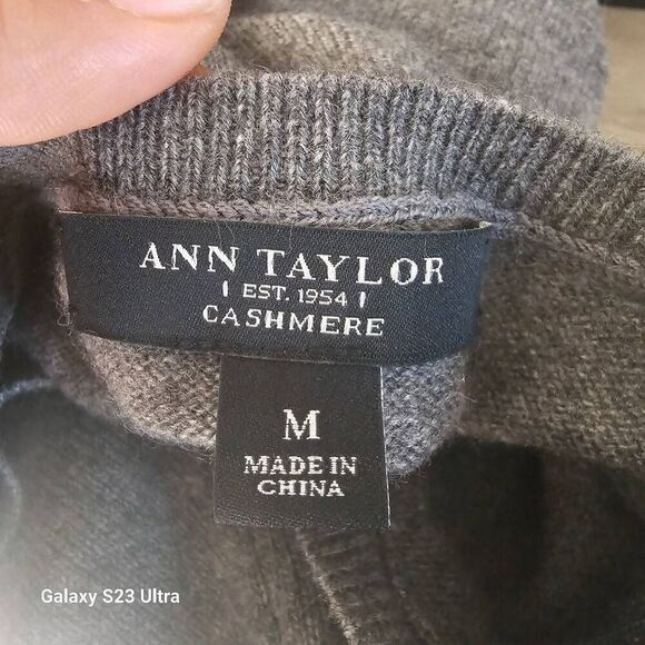 Ann Taylor womens Sz M gray Ruffle cashmere cardigan sweater - Picture 7 of 8